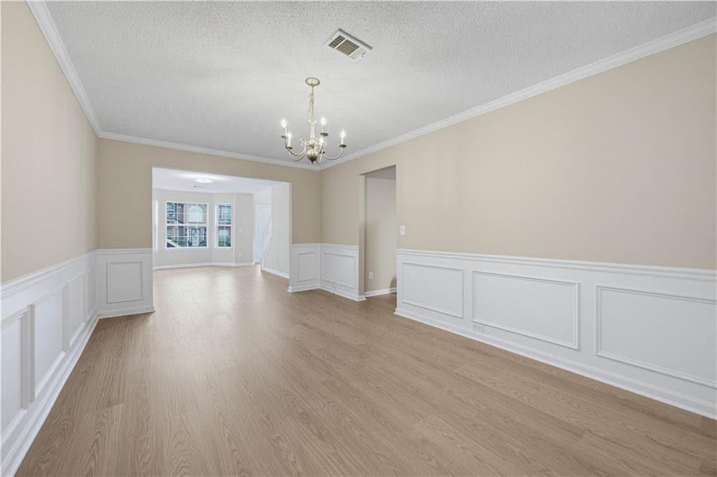 5 bedroom, 3 bathroom, 3,377 sq ft single family residence for sale at 2023 Tulip Petal Road, Auburn, GA 30011 — photo 8