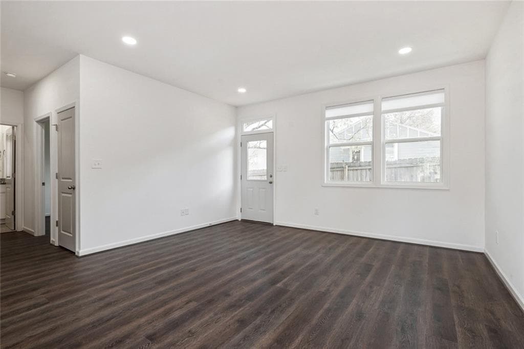 1 bedroom, 1 bathroom, 603 sq ft triplex for rent at 1060 Grant Way C, Atlanta, GA 30315 for $1,550 a month — photo 4