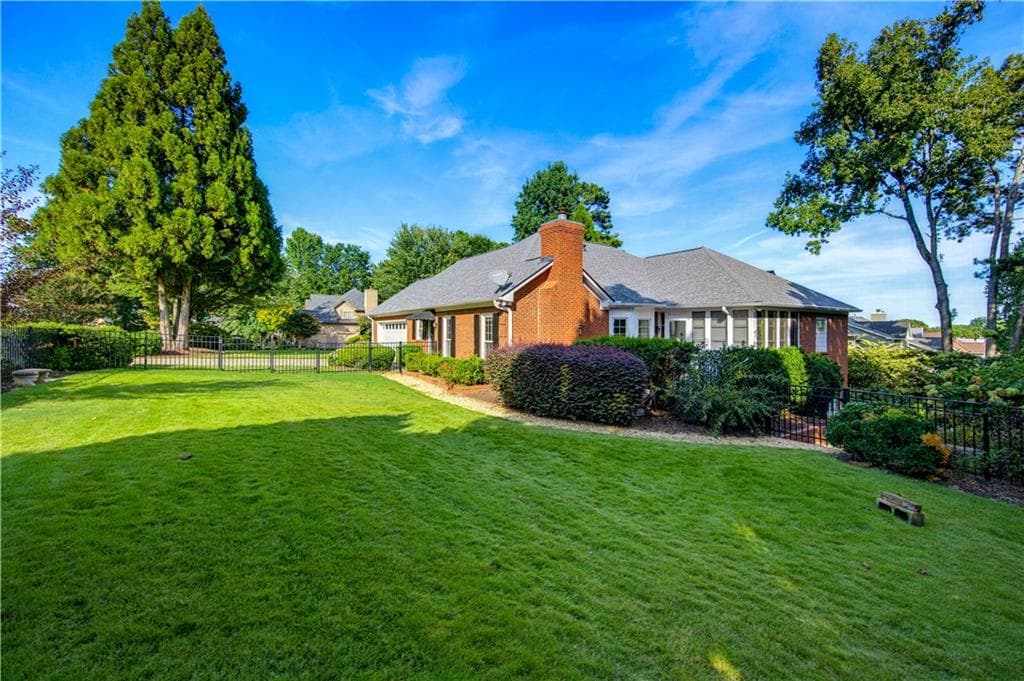 4 bedroom, 3 bathroom, 3,771 sq ft single family residence under contract at 4580 Browning Trail, Sugar Hill, GA 30518 — photo 5