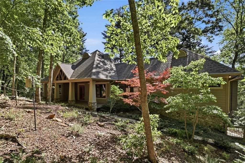 3 bedroom, 3 bathroom, 4,100 sq ft single family residence for sale at 1288 Black Bear Trail, Big Canoe, GA 30143 — photo 5