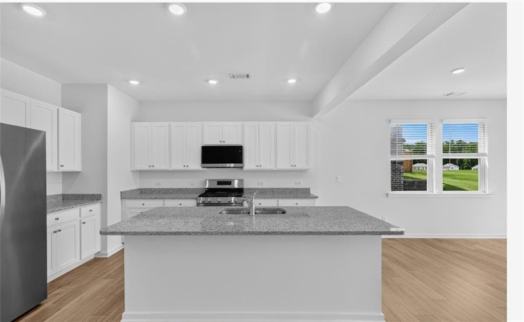 4 bedroom, 3 bathroom, 1,892 sq ft single family residence for sale at 2275 Linden Pass, Douglasville, GA 30135 — photo 5
