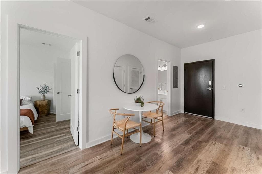 1 bedroom, 1 bathroom, 653 sq ft condominium for sale at 525 Parkway Drive APT 505, Atlanta, GA 30308 — photo 8