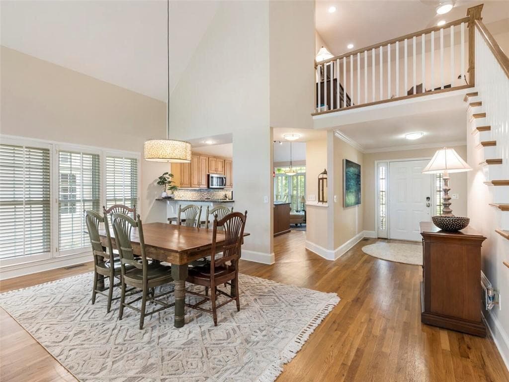 3 bedroom, 3 bathroom, 3,063 sq ft single family residence for sale at 5075 Harbour Ridge Drive, Alpharetta, GA 30005 — photo 6