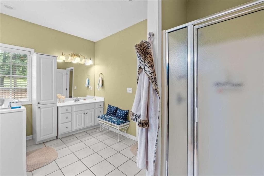 4 bedroom, 3 bathroom, 2,758 sq ft single family residence for sale at 4050 Golfview Court, Villa Rica, GA 30180 — photo 10