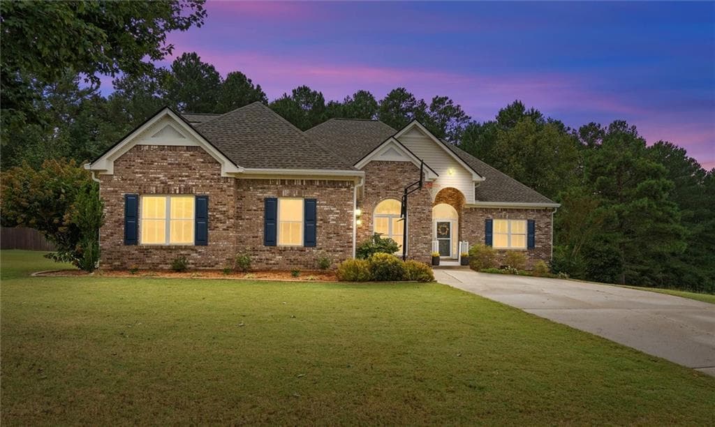 4 bedroom, 3 bathroom, 2,612 sq ft single family residence under contract at 5025 Starla Lane, Douglasville, GA 30135 — photo 3