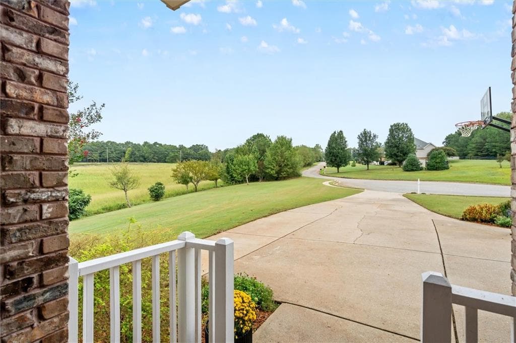 4 bedroom, 3 bathroom, 2,612 sq ft single family residence under contract at 5025 Starla Lane, Douglasville, GA 30135 — photo 6