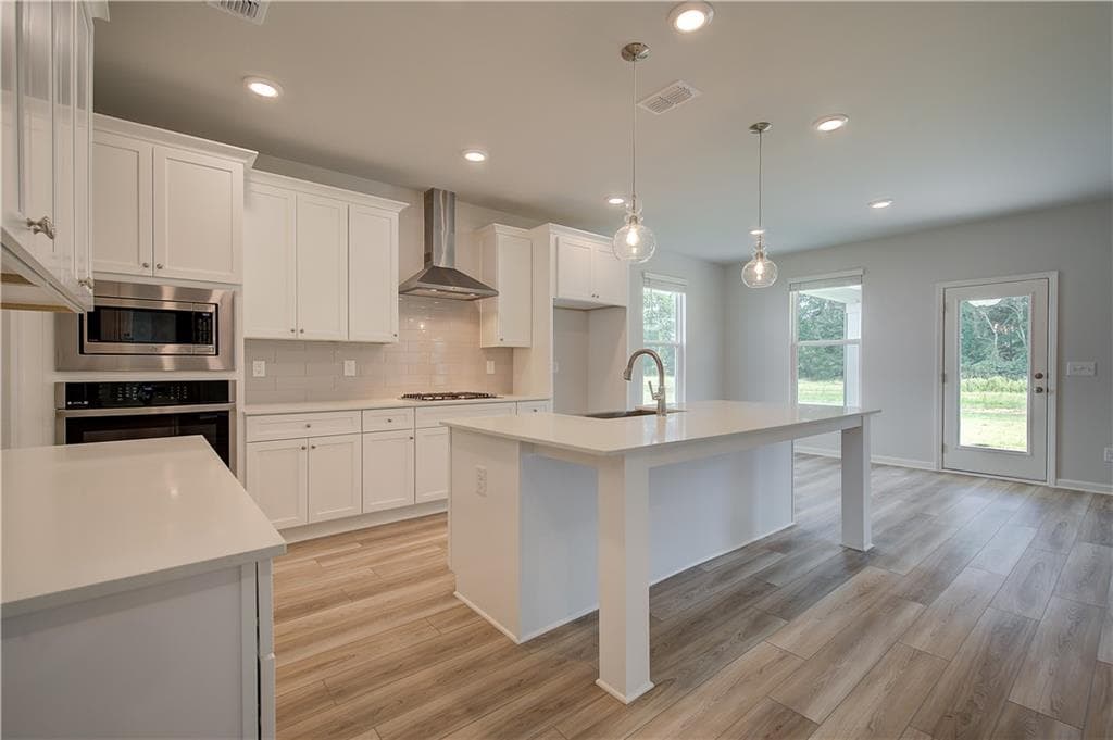 5 bedroom, 5 bathroom, 3,699 sq ft single family residence for sale at 3662 Woody Way, Loganville, GA 30052 — photo 7