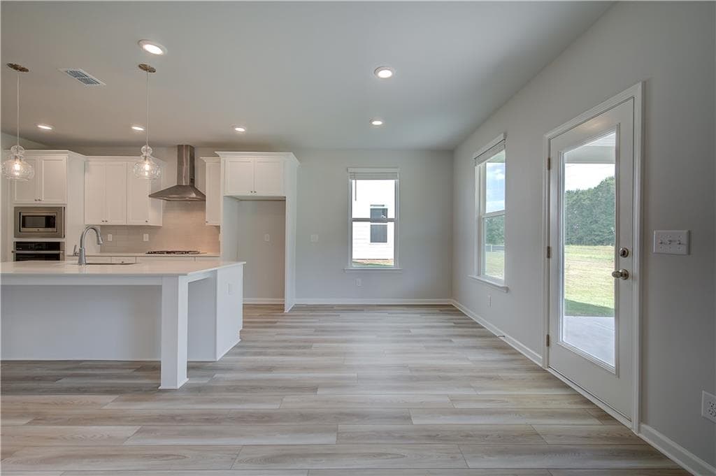 5 bedroom, 5 bathroom, 3,699 sq ft single family residence for sale at 3662 Woody Way, Loganville, GA 30052 — photo 9