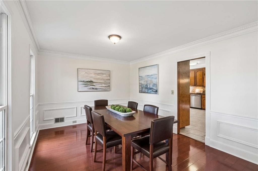 4 bedroom, 3 bathroom, 2,755 sq ft single family residence under contract at 4184 Long Branch Drive, Marietta, GA 30066 — photo 5