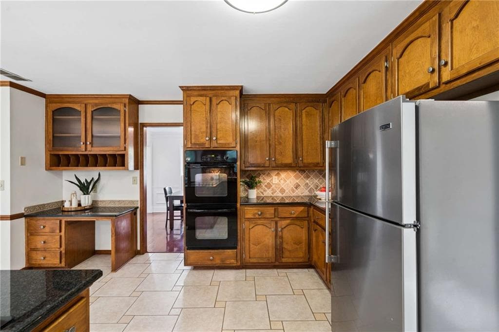 4 bedroom, 3 bathroom, 2,755 sq ft single family residence under contract at 4184 Long Branch Drive, Marietta, GA 30066 — photo 9