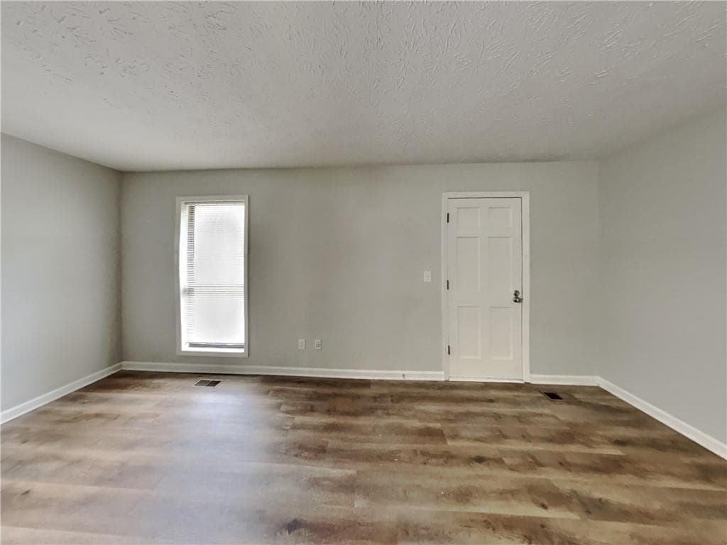3 bedroom, 2 bathroom, 1,638 sq ft single family residence for rent at 2664 Bomar Road, Douglasville, GA 30135 for $1,710 a month — photo 4