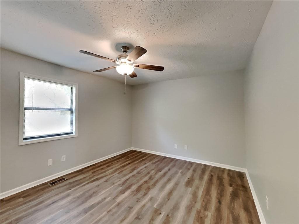 3 bedroom, 2 bathroom, 1,638 sq ft single family residence for rent at 2664 Bomar Road, Douglasville, GA 30135 for $1,710 a month — photo 6