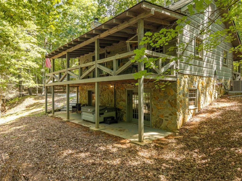 3 bedroom, 2 bathroom, 1,872 sq ft single family residence for sale at 46 Gooseberry Trail, Blue Ridge, GA 30513 — photo 2