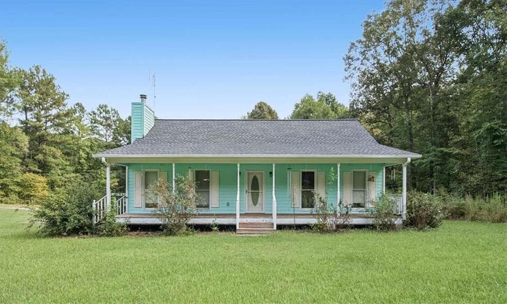 3 bedroom, 2 bathroom, 1,368 sq ft single family residence for sale at 372 Highway 101, Dallas, GA 30157 — photo 2