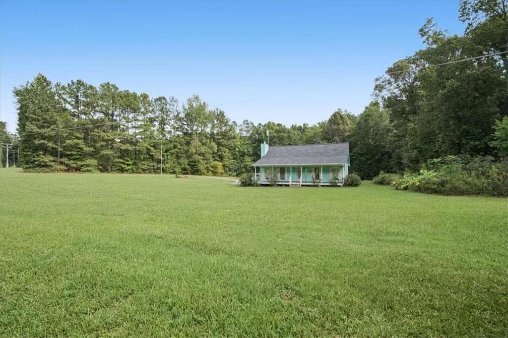 3 bedroom, 2 bathroom, 1,368 sq ft single family residence for sale at 372 Highway 101, Dallas, GA 30157 — photo 3