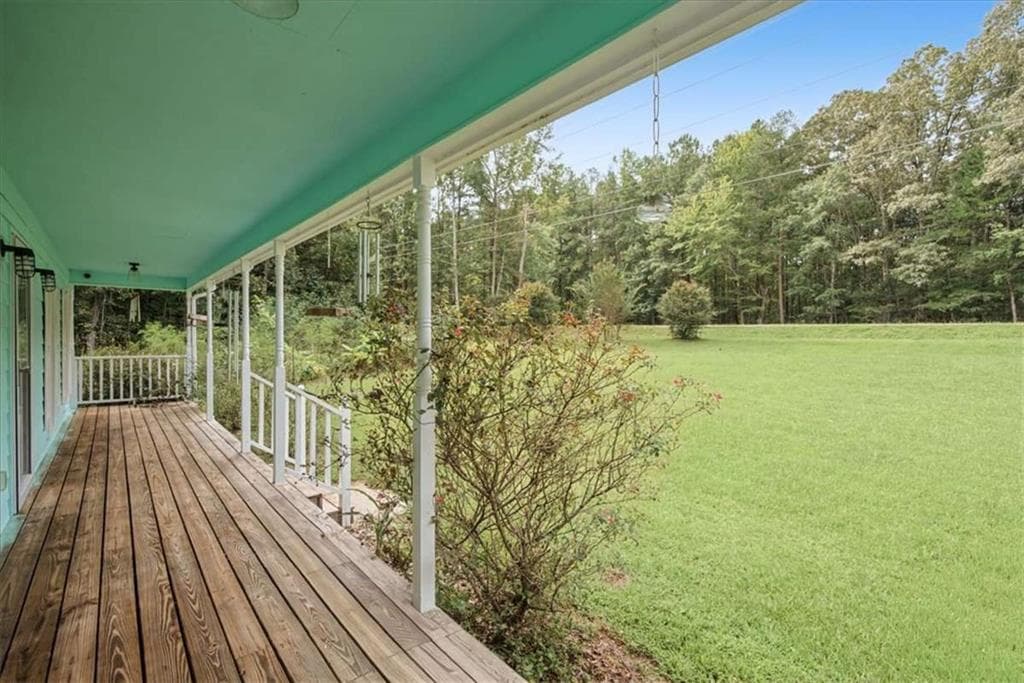 3 bedroom, 2 bathroom, 1,368 sq ft single family residence for sale at 372 Highway 101, Dallas, GA 30157 — photo 6