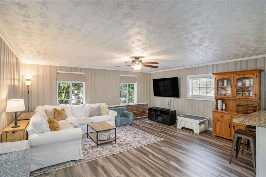 3 bedroom, 3 bathroom, 1,954 sq ft single family residence for sale at 311 Burke Circle, Mcdonough, GA 30253 — photo 4