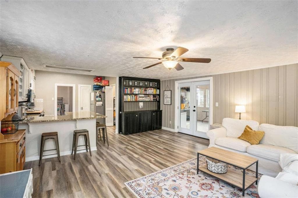 3 bedroom, 3 bathroom, 1,954 sq ft single family residence for sale at 311 Burke Circle, Mcdonough, GA 30253 — photo 5
