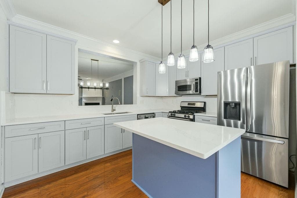 4 bedroom, 4 bathroom, 2,404 sq ft townhouse for sale at 4624 Wehunt Commons Drive 9, Smyrna, GA 30082 — photo 6