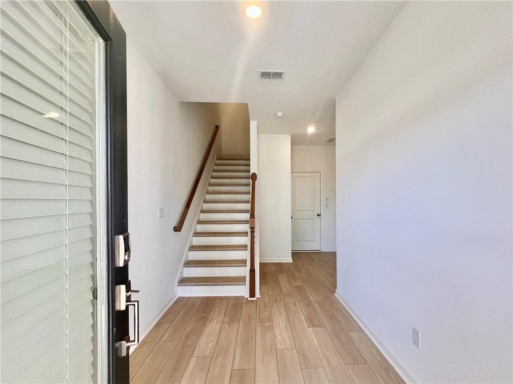 4 bedroom, 4 bathroom, 2,359 sq ft townhouse for rent at 606 Alder Creek Way, Cumming, GA 30040 for $2,895 a month — photo 5