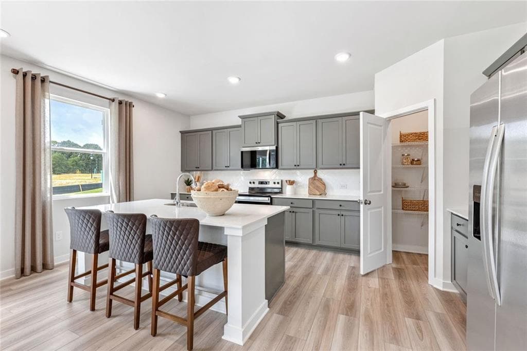 4 bedroom, 3 bathroom, 2,774 sq ft single family residence for sale at 8043 Joyce Way, Fairburn, GA 30213 — photo 8