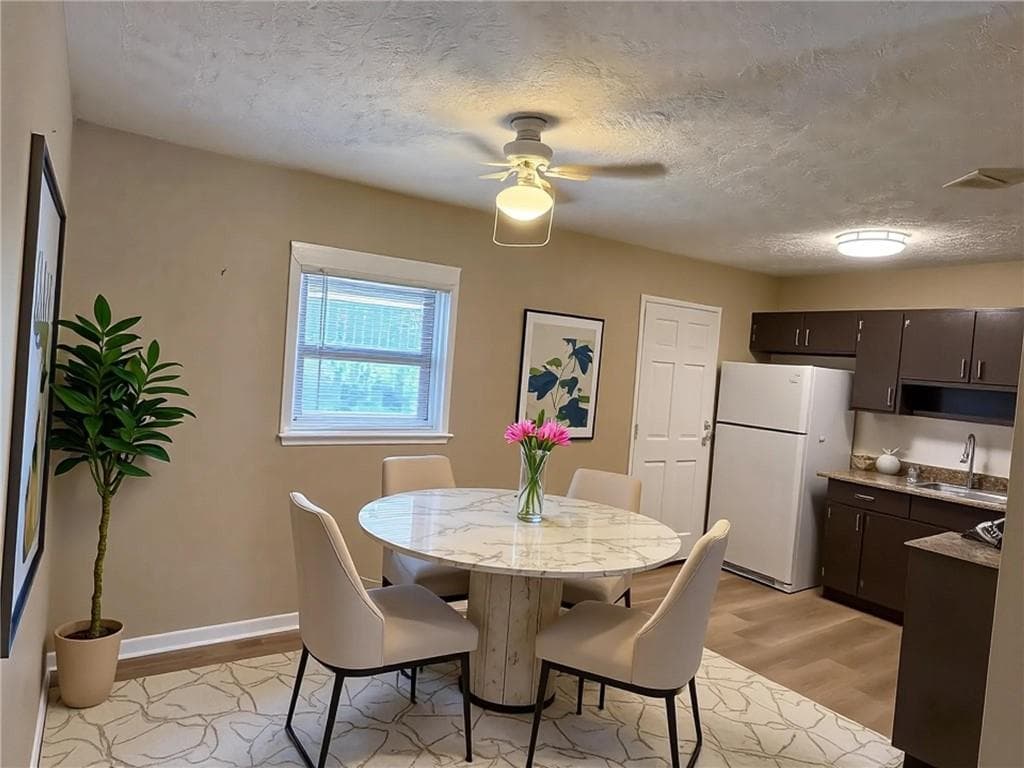 3 bedroom, 2 bathroom, 1,144 sq ft single family residence for sale at 1345 Labelle Street, Jonesboro, GA 30238 — photo 9