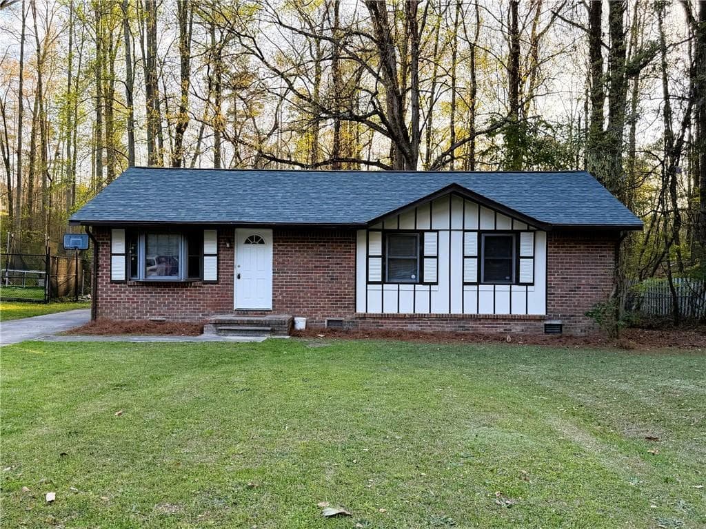 3 bedroom, 2 bathroom, 1,144 sq ft home for sale at 1345 Labelle Street, Jonesboro, GA