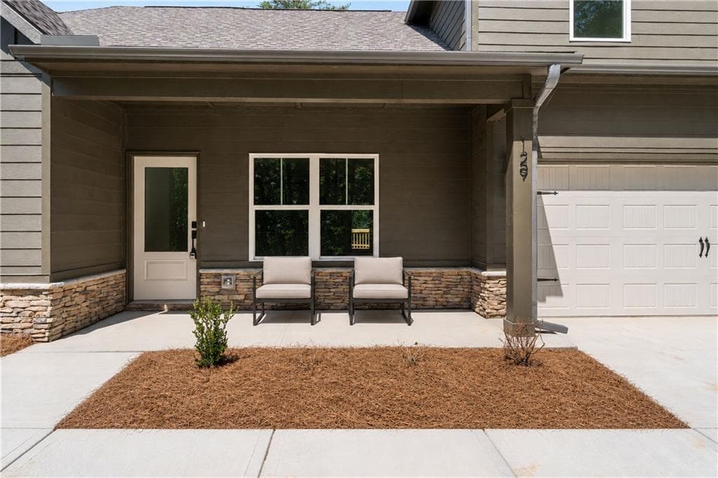 4 bedroom, 3 bathroom, 2,142 sq ft single family residence for sale at 129 Morse Elm Loop, Waleska, GA 30183 — photo 3