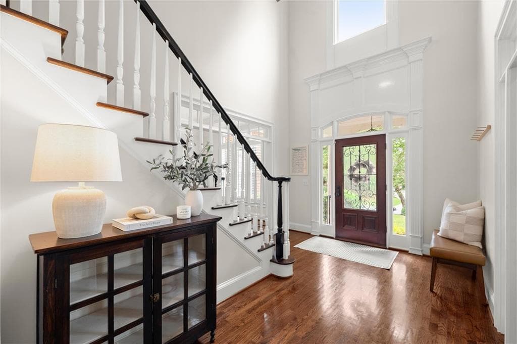 7 bedroom, 6 bathroom, 5,866 sq ft single family residence for sale at 505 W Magnolia Circle, Johns Creek, GA 30005 — photo 6