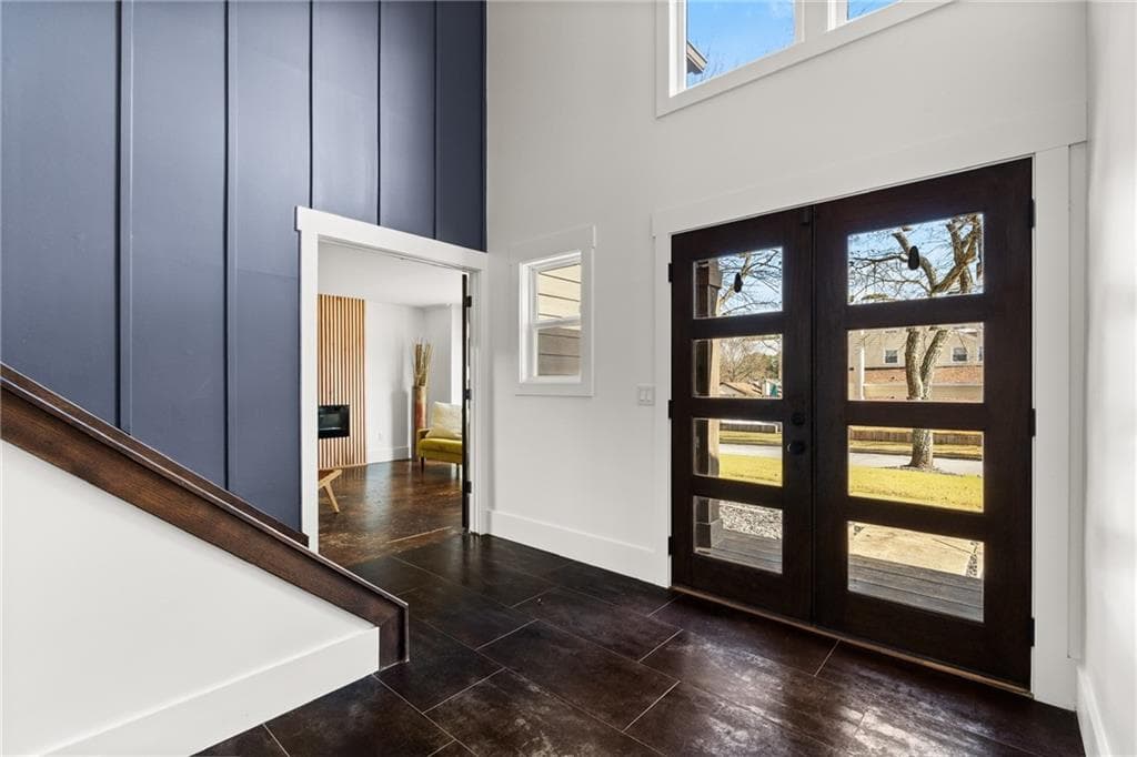 4 bedroom, 3 bathroom, 2,840 sq ft single family residence for sale at 425 Mikasa Drive, Johns Creek, GA 30022 — photo 4