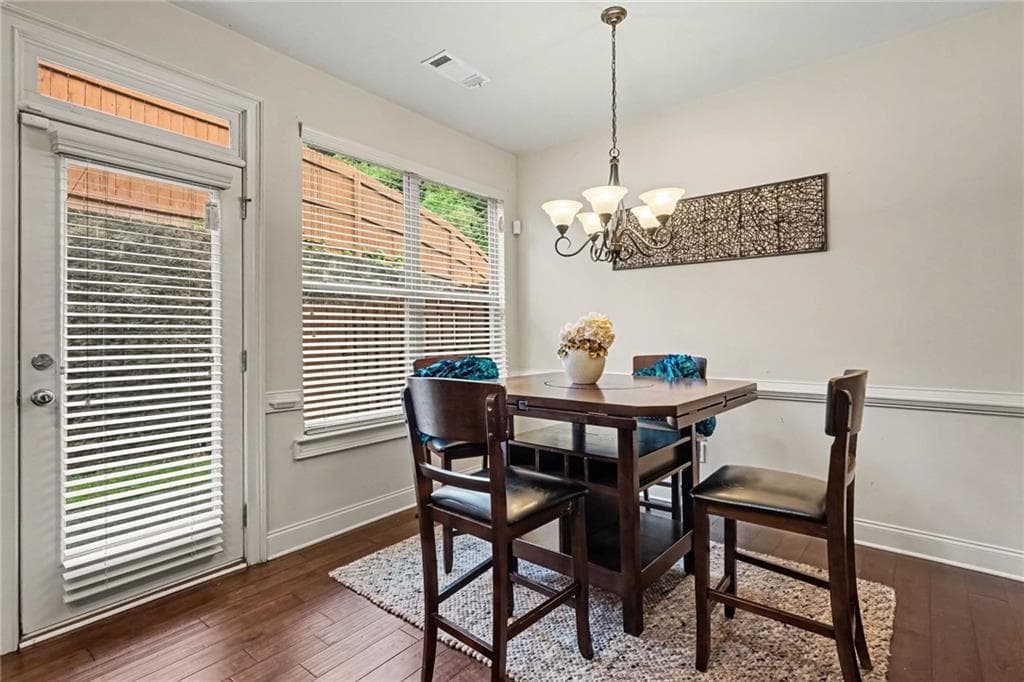 3 bedroom, 3 bathroom, 1,980 sq ft townhouse for sale at 5034 White Oak Street, Smyrna, GA 30080 — photo 6