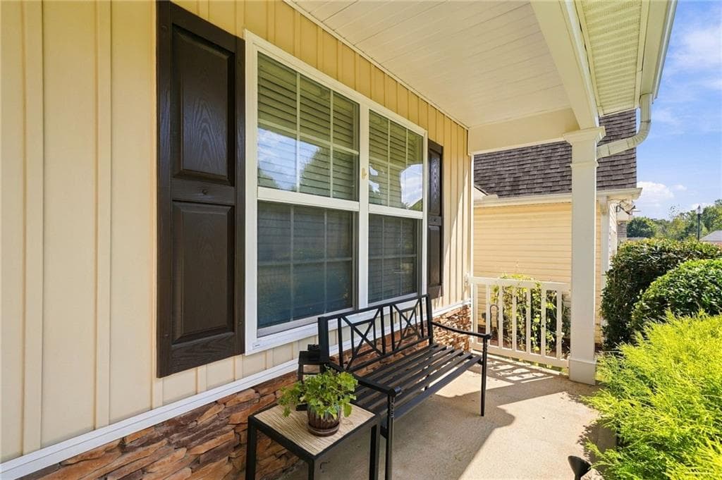 3 bedroom, 2 bathroom, 2,061 sq ft single family residence for sale at 128 Village Drive, Canton, GA 30114 — photo 5