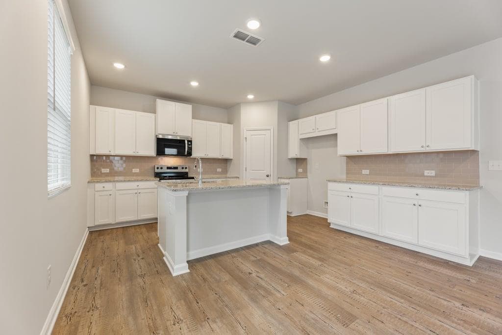 4 bedroom, 4 bathroom, 2,343 sq ft single family residence for sale at 8039 Dickens Drive, Fairburn, GA 30213 — photo 9