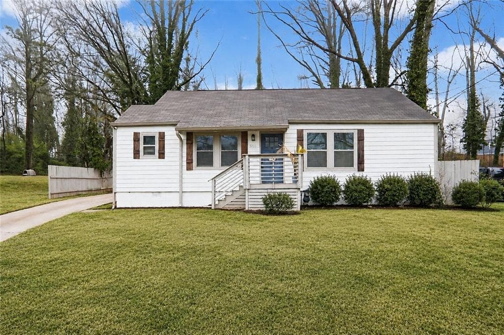 3 bedroom, 2 bathroom, 1,418 sq ft single family residence for sale at 1963 Headland Drive, East Point, GA 30344 — photo 2
