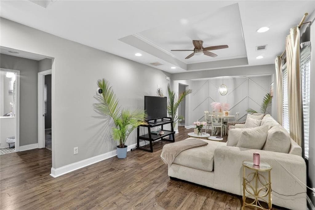 3 bedroom, 2 bathroom, 1,418 sq ft single family residence for sale at 1963 Headland Drive, East Point, GA 30344 — photo 6
