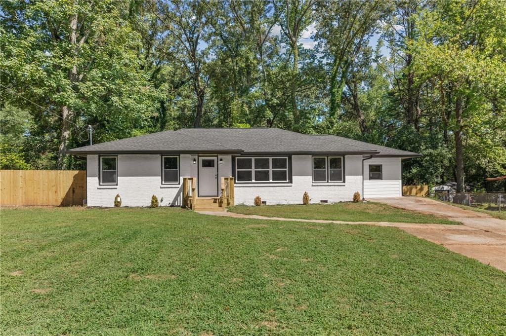 3 bedroom, 4 bathroom, 1,900 sq ft single family residence for sale at 2780 Long Way, Decatur, GA 30032