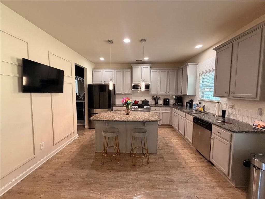 4 bedroom, 3 bathroom, 2,286 sq ft single family residence for rent at 5626 Savannah River Road, Atlanta, GA 30349 for $2,900 a month — photo 8