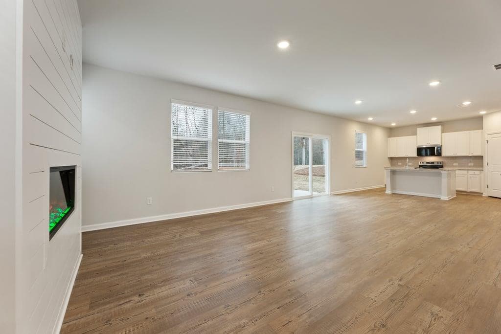 5 bedroom, 4 bathroom, 2,343 sq ft single family residence for sale at 8031 Dickens Drive, Fairburn, GA 30213 — photo 5
