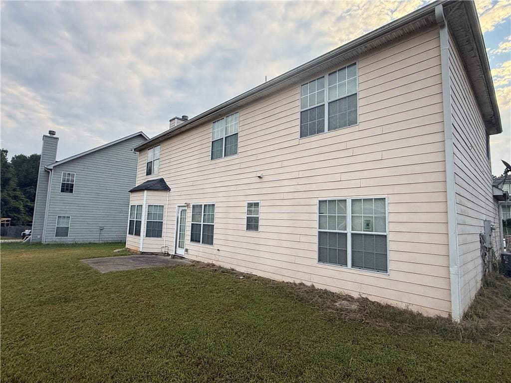 5 bedroom, 3 bathroom, 2,776 sq ft single family residence for sale at 3503 Creekview Drive, Union City, GA 30291 — photo 6