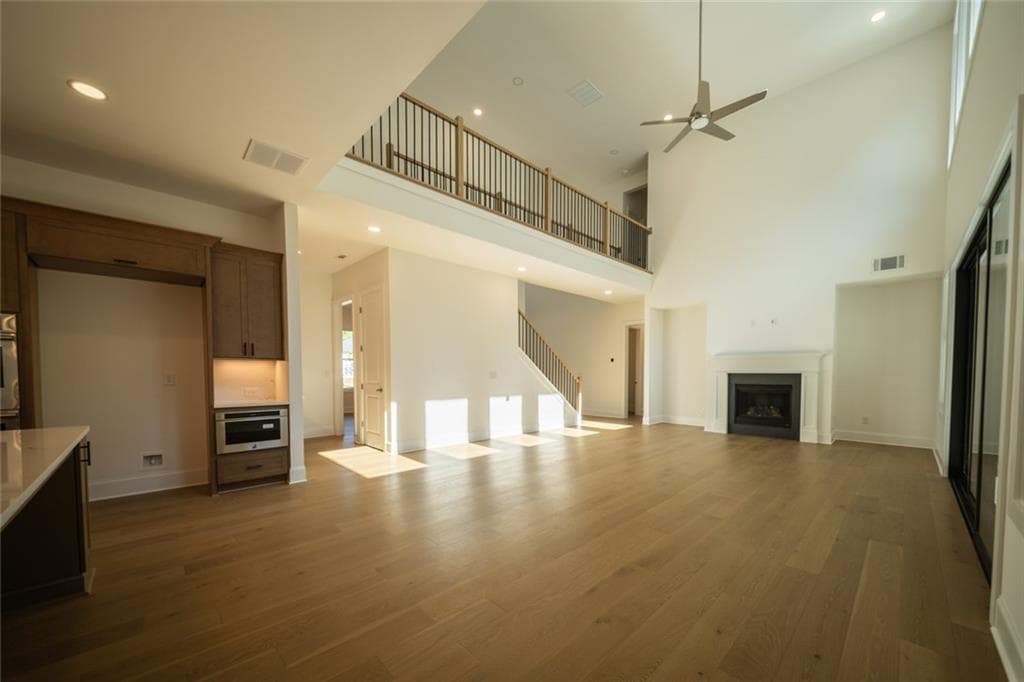5 bedroom, 6 bathroom, 3,871 sq ft single family residence for sale at 7004 Foundry Drive, Woodstock, GA 30188 — photo 6