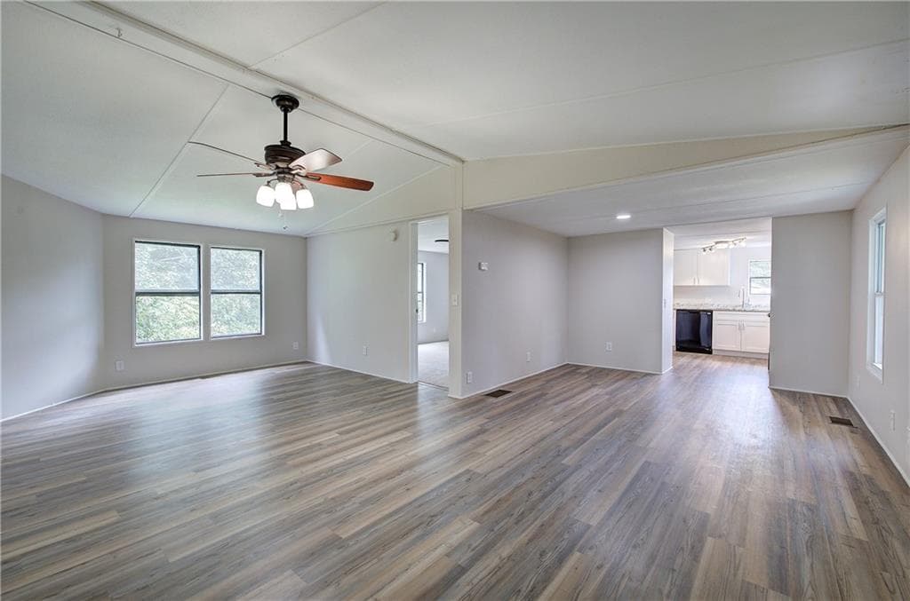 3 bedroom, 2 bathroom, 1,152 sq ft single family residence for sale at 2515 Hiram Sudie Road, Hiram, GA 30141 — photo 3