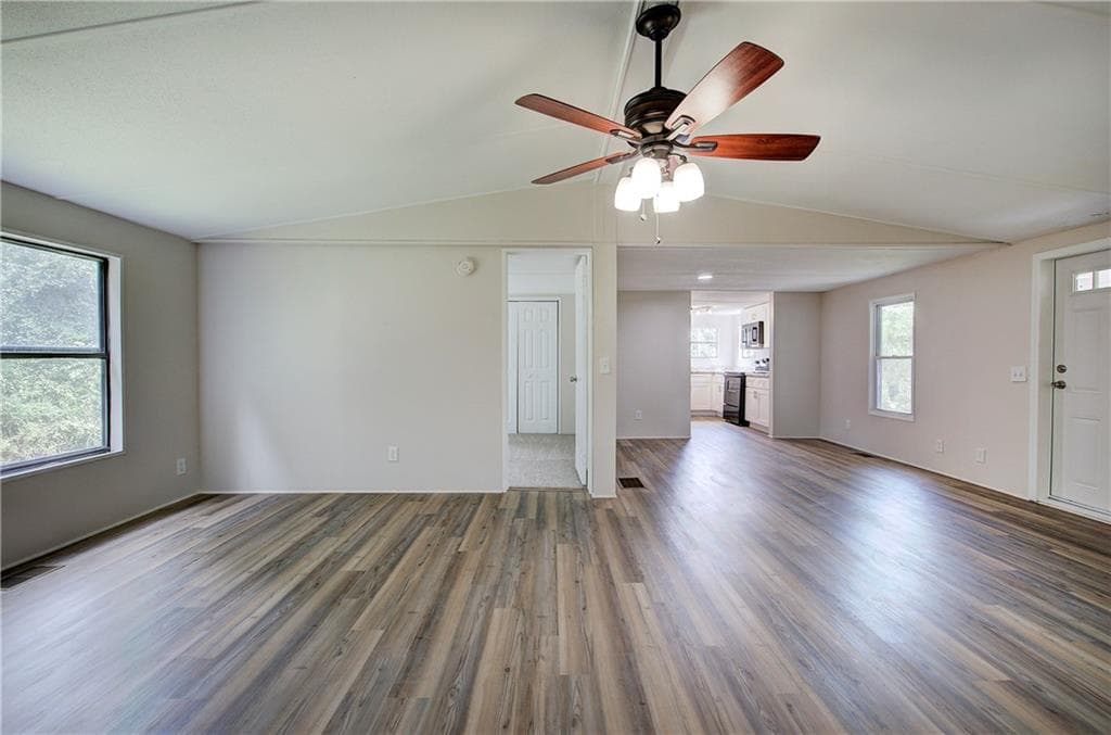 3 bedroom, 2 bathroom, 1,152 sq ft single family residence for sale at 2515 Hiram Sudie Road, Hiram, GA 30141 — photo 4