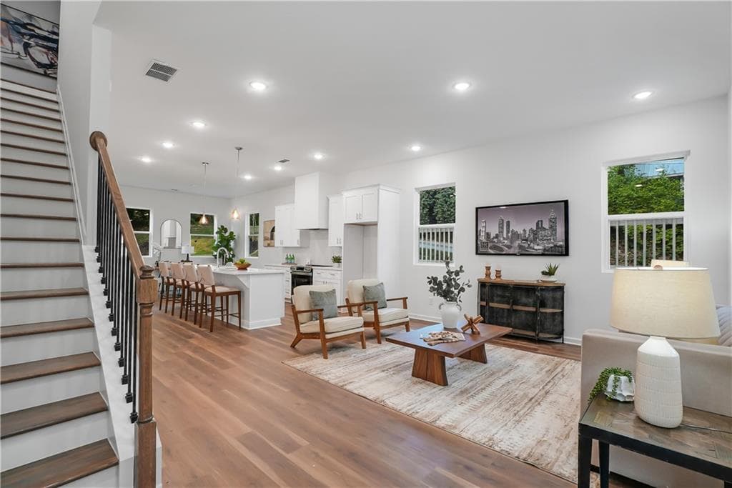 4 bedroom, 3 bathroom, 1,752 sq ft single family residence for sale at 1804 Charles Place, Atlanta, GA 30318 — photo 6