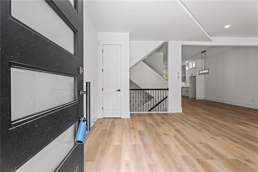 4 bedroom, 3 bathroom, 2,315 sq ft townhouse for sale at 185 Brush Creek Court, Stockbridge, GA 30281 — photo 6