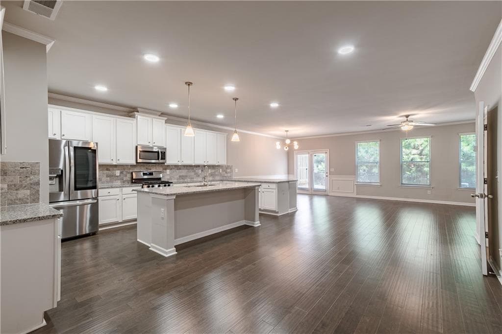 4 bedroom, 3 bathroom, 2,196 sq ft townhouse for sale at 2463 Shetley Creek Drive, Norcross, GA 30071 — photo 5