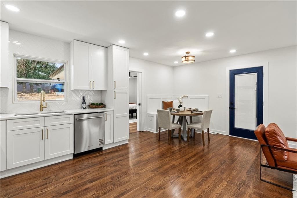 4 bedroom, 2 bathroom, 1,361 sq ft single family residence for sale at 4027 Lindsey Drive, Decatur, GA 30035 — photo 10