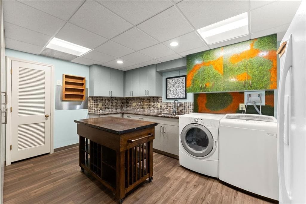 4 bedroom, 2 bathroom, 2,528 sq ft single family residence for sale at 1049 Park Street, Gainesville, GA 30501 — photo 7