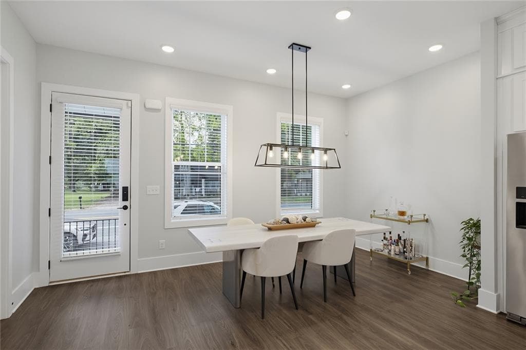 3 bedroom, 4 bathroom, 2,196 sq ft townhouse for sale at 2485 Sycamore Road, Atlanta, GA 30318 — photo 3