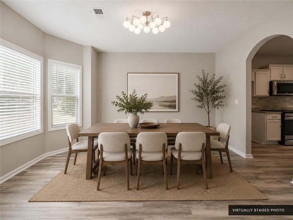 5 bedroom, 3 bathroom, 2,762 sq ft single family residence for sale at 6973 Grand Hickory Drive, Braselton, GA 30517 — photo 4