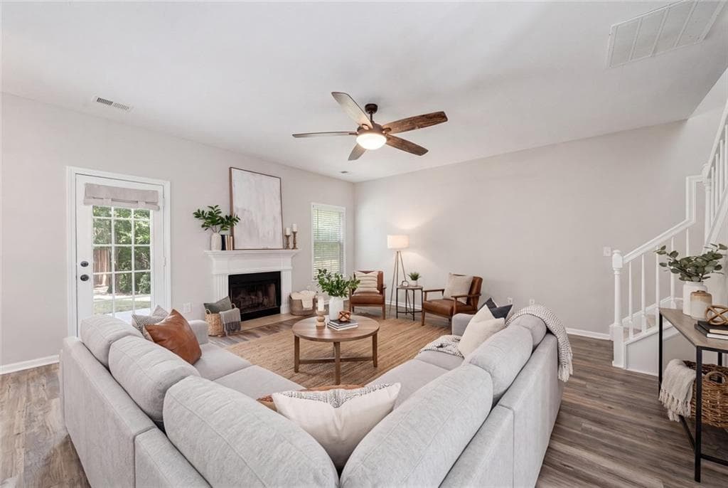 5 bedroom, 3 bathroom, 2,762 sq ft single family residence for sale at 6973 Grand Hickory Drive, Braselton, GA 30517 — photo 6
